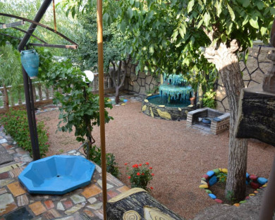 اقامتگاه بومگردی آتا باغی اسکو