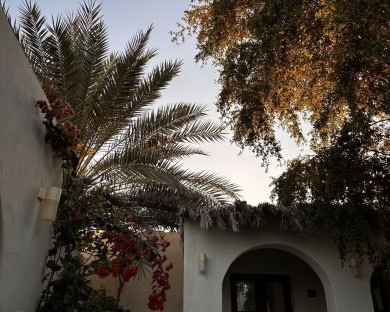 qeshm-captainhome-1.jpg