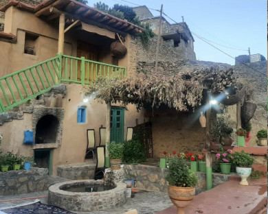 اقامتگاه بومگردی تاو سنندج 1