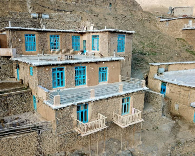 اقامتگاه بومگردی واران سنندج