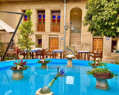 اقامتگاه سنتی پنج دری شیراز 28