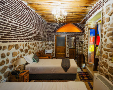 هتل بوتیک آناهید شیراز 13