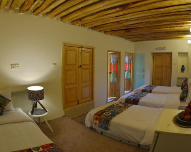 اقامتگاه بومگردی سرای همایونی شیراز 21