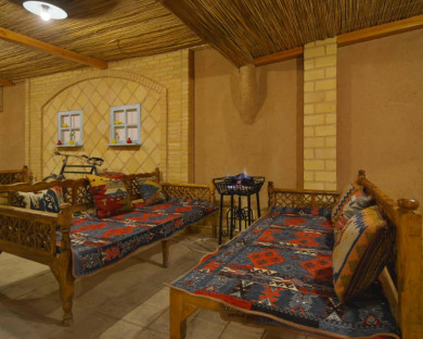 اقامتگاه بومگردی سرای همایونی شیراز 7