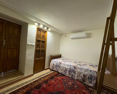 اقامتگاه بومگردی جانان شیراز 5