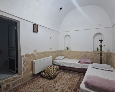 اقامتگاه بومگردی طرفه سپیدار سیرجان 9