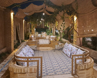 اقامتگاه بومگردی طرفه سپیدار سیرجان 1