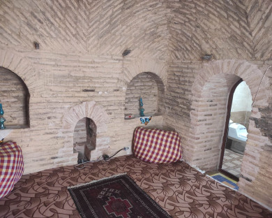 اقامتگاه بومگردی سرای ارغوانی طبس 4