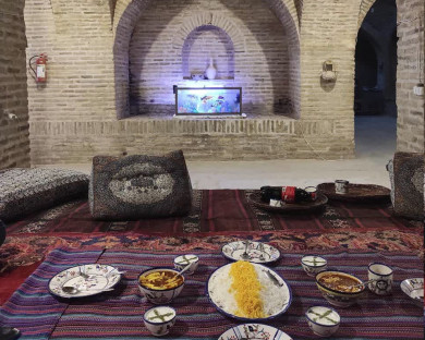 اقامتگاه بومگردی سرای ارغوانی طبس 2