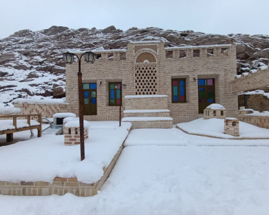 اقامتگاه بومگردی خانه نقلی تفت