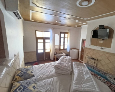 اقامتگاه بومگردی خانه نقلی تفت 2