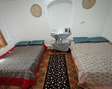 اقامتگاه بومگردی خانه نقلی تفت 6