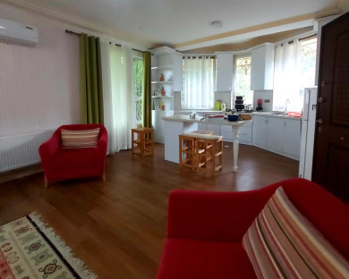 خانه مسافر صفری تالش 13