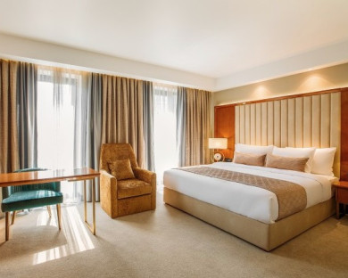 هتل مرجان پلازا تفلیس 11