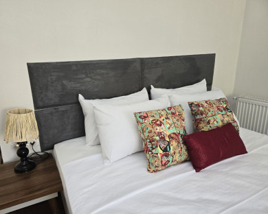 خانه مسافر ایتالیا تهران 13