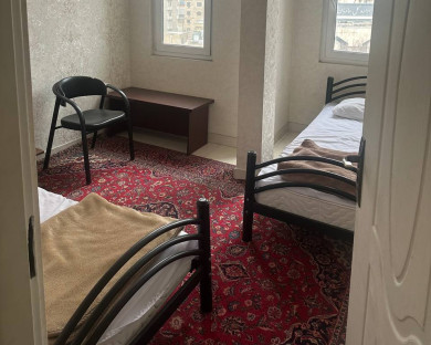 مهمانپذیر کشاورز تهران 4