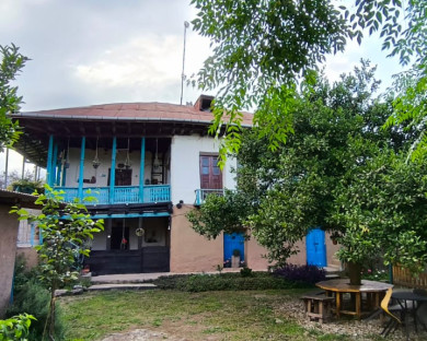 اقامتگاه بومگردی کندوج تنکابن