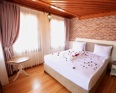 هتل کروان (Kervan) وان 5