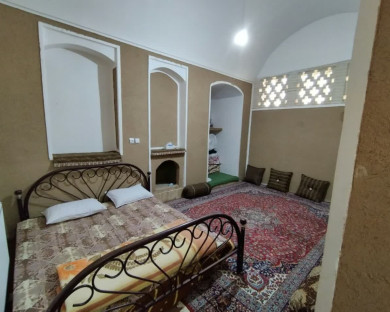 اقامتگاه بومگردی عمارت شاباز ورزنه 2