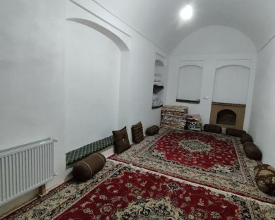 اقامتگاه بومگردی عمارت شاباز ورزنه 7