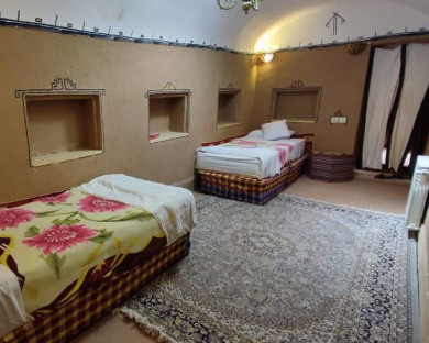 اقامتگاه بومگردی فروردین یزد 16