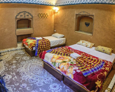 اقامتگاه بومگردی فروردین یزد 27