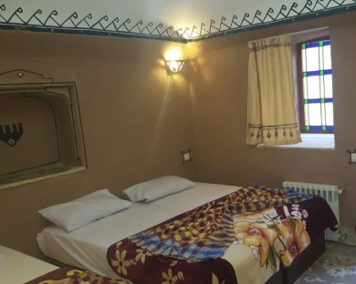 اقامتگاه بومگردی فروردین یزد 29