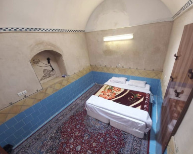 اقامتگاه بومگردی فروردین یزد 32