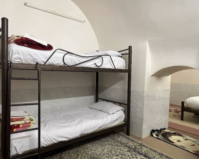 اقامتگاه بومگردی فروردین یزد 33