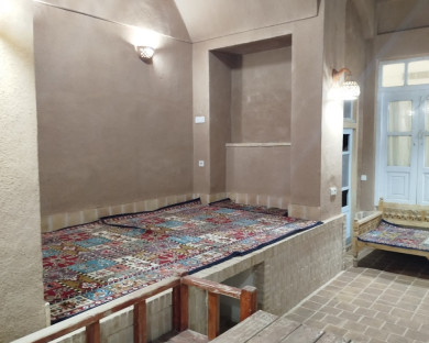اقامتگاه بومگردی مامس یزد 8