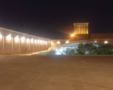 اقامتگاه بومگردی میدون شاه یزد