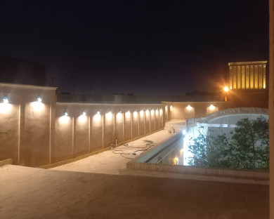 اقامتگاه بومگردی میدون شاه یزد 1