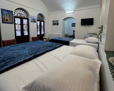 اقامتگاه بومگردی نیلوفر آبی یزد 22