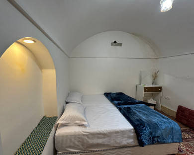 اقامتگاه بومگردی نیلوفر آبی یزد 10