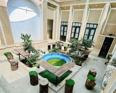 اقامتگاه بومگردی شاخه نبات یزد