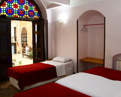 هتل سنتی رز یزد 9