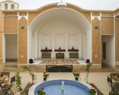 اقامتگاه بومگردی یزدمهر یزد 1