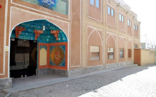 هتل سنتی ابن سینا اصفهان
