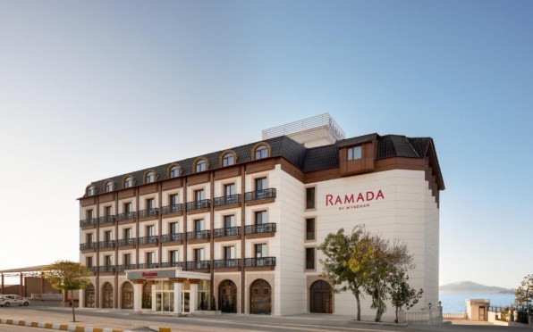 هتل رامادا (Ramada) وان
