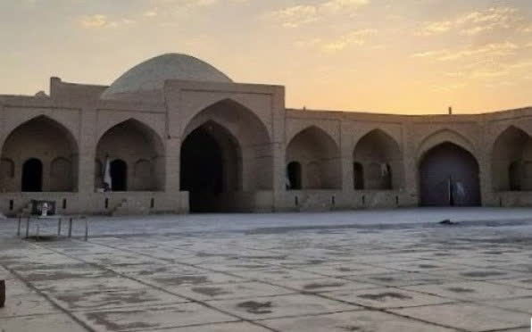 اقامتگاه بومگردی سرای ارغوانی طبس