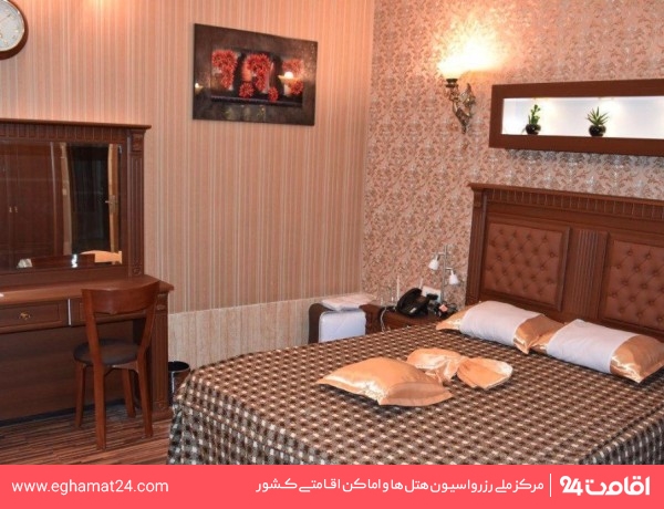 Jahrom-Farahmand-6