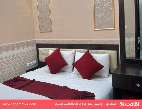 Qhom-firouzeh-11