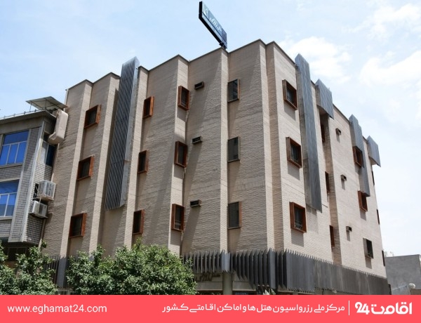 Shiraz-Roodaki-01