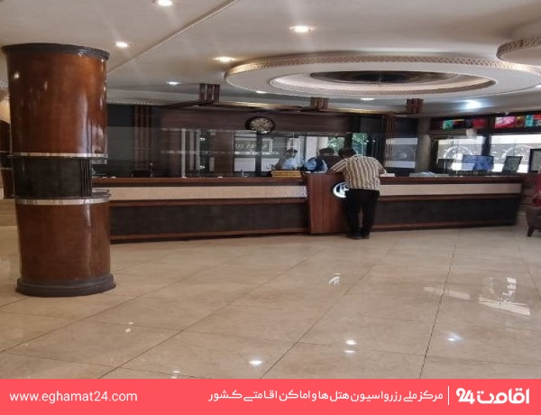 Shiraz-Sadra-01