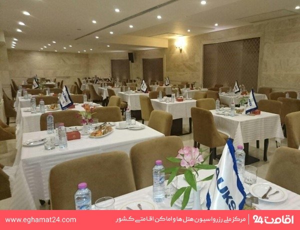 Shiraz-Zandiyeh-20