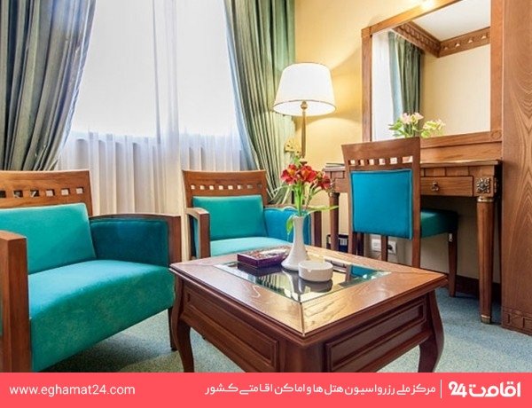 Shiraz-Zandiyeh-22