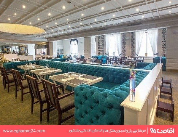 Tehran-EspinasPalas-50