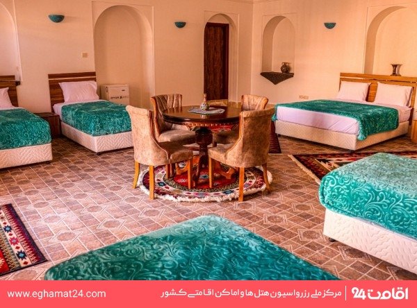 Yazd-Darbar-06