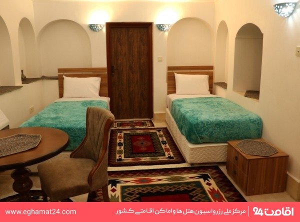 Yazd-Darbar-11