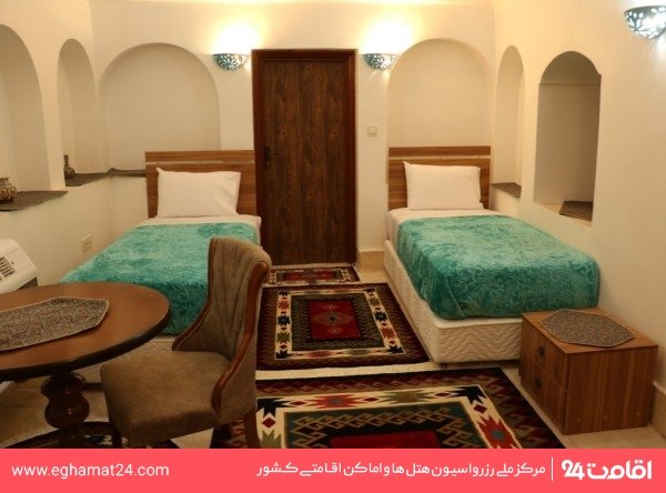 Yazd-Darbar-13